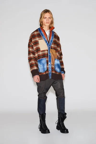 Look 15
